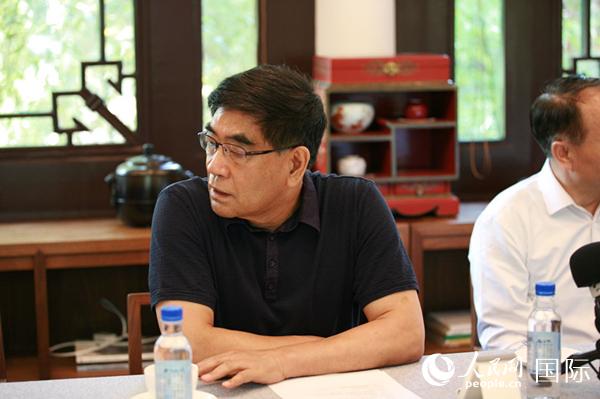 中石化集团原总裁、长江商学院实践教授傅成玉发表主旨演讲。