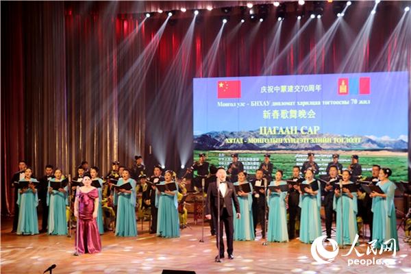 演出现场。